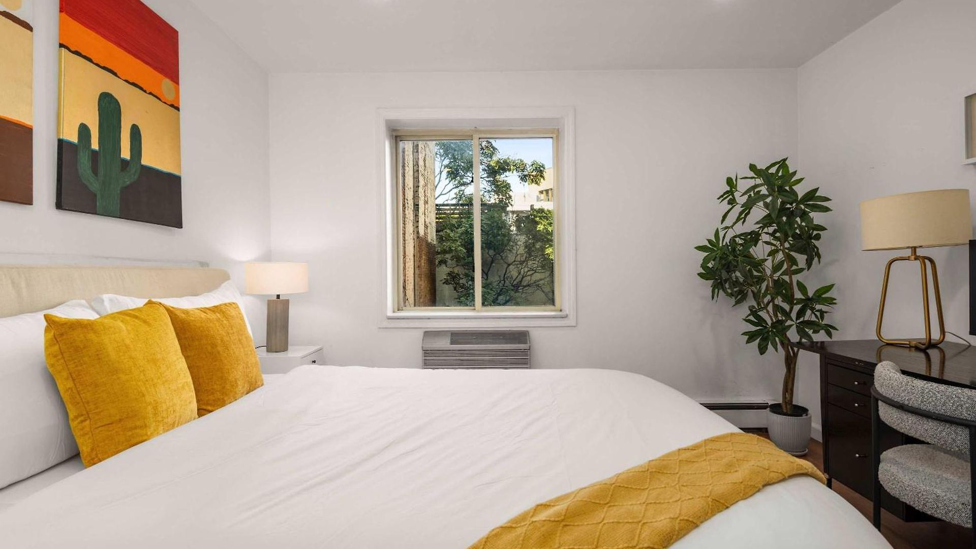 Apartment Cooper Terrace 1br Light-filled Loft With Balcony In Elevator Building New York
