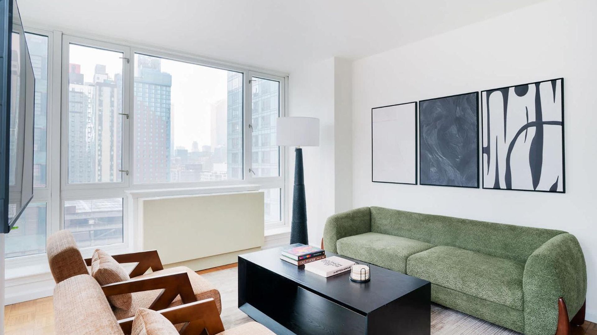 43-20a Newly Furnished 1br- Full Service Doorman Laundry Gym Business Center * New York