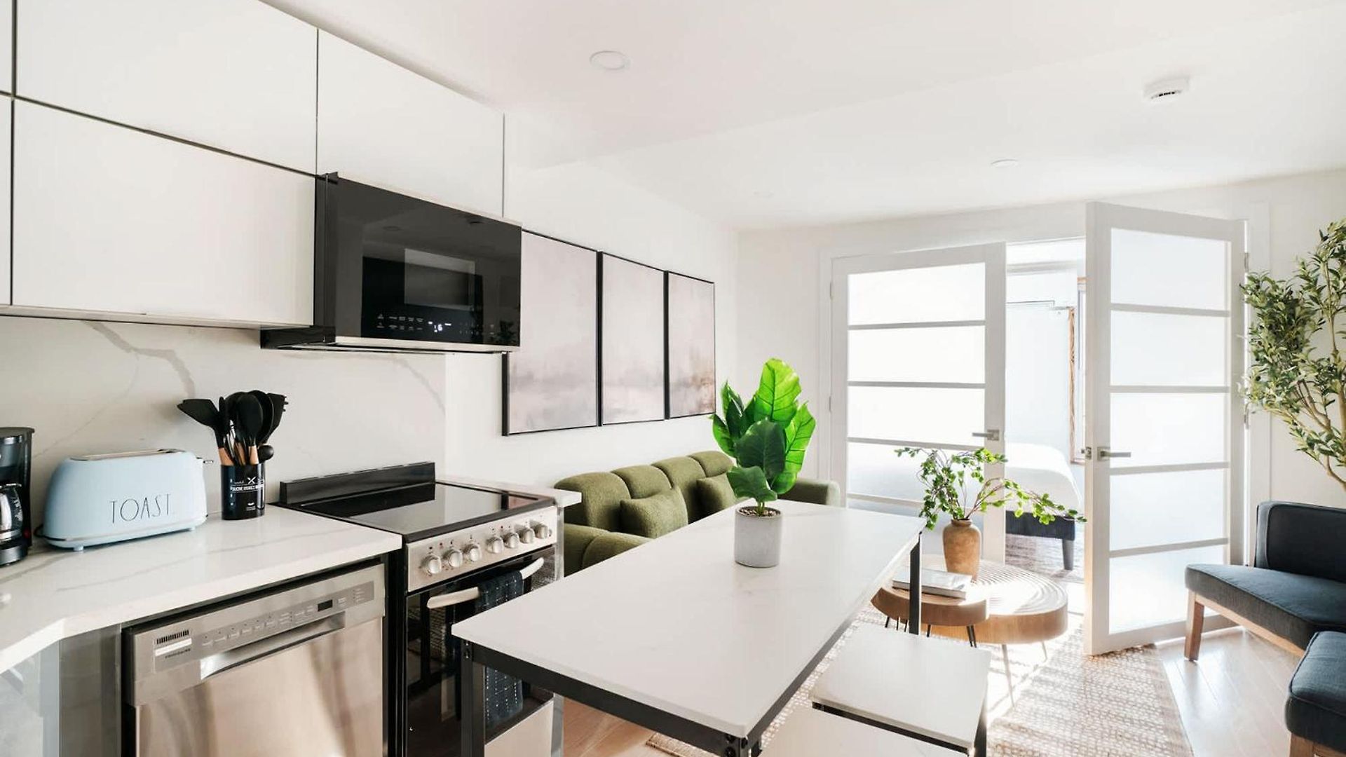 22-4a Sleek Modern 1br Gramercy Apartment