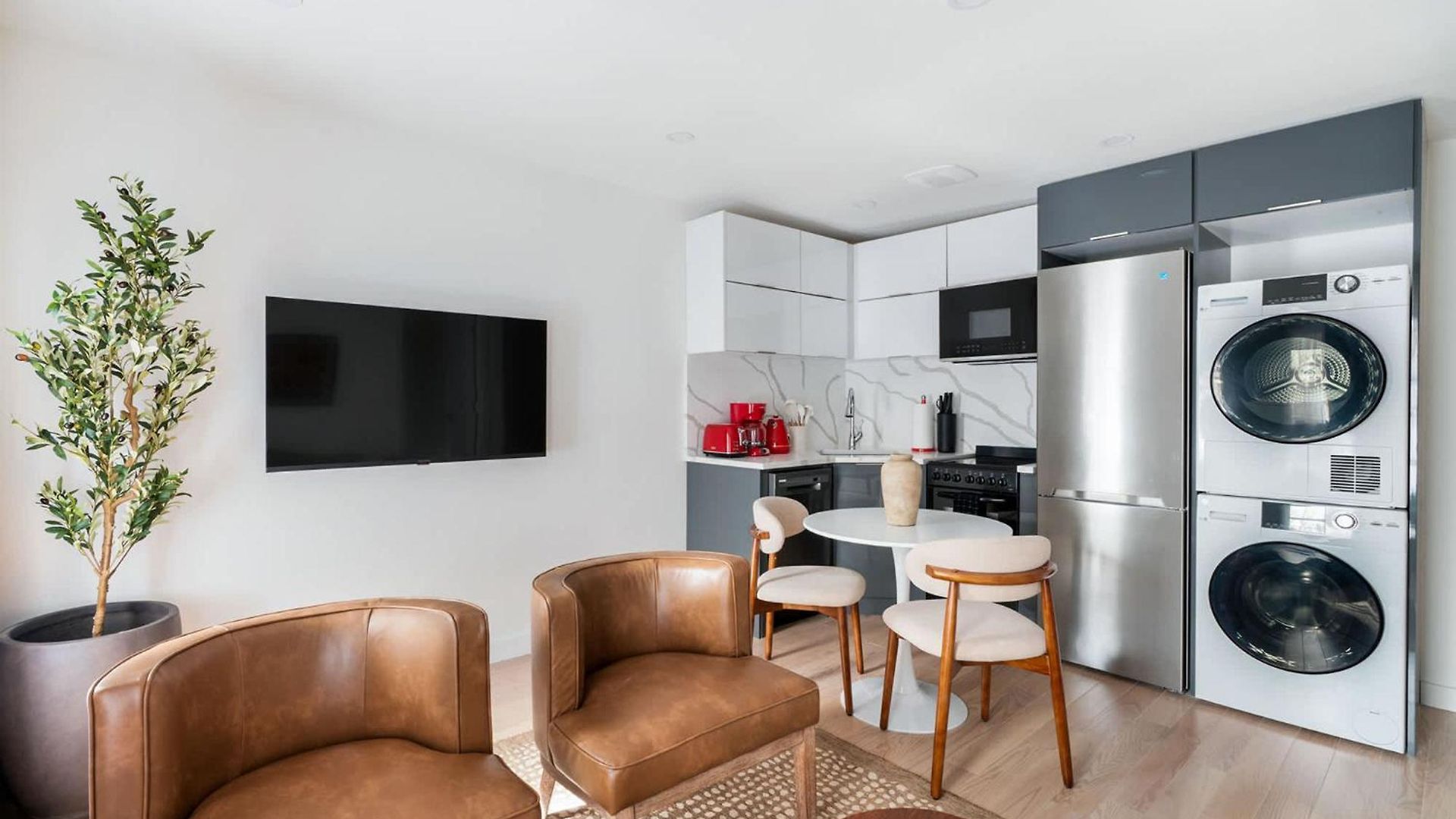 Apartment 22-3b Sleek Modern 1br Gramercy