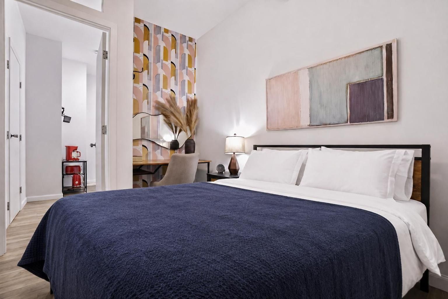 Apartment 2 Bedroom Quite & Cozy Unit Next To Park New York