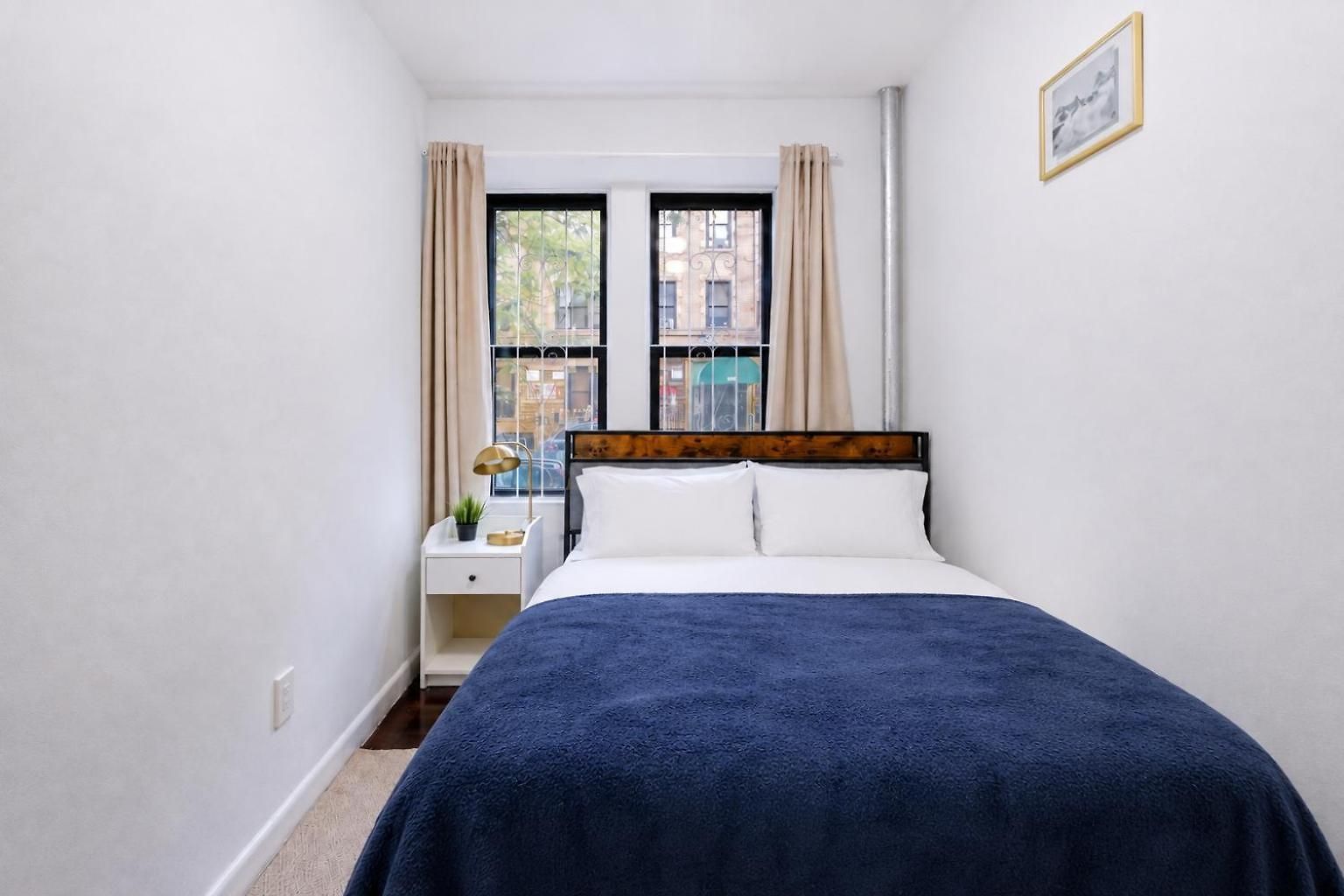 2 Bedroom Stylish Unit Apartment