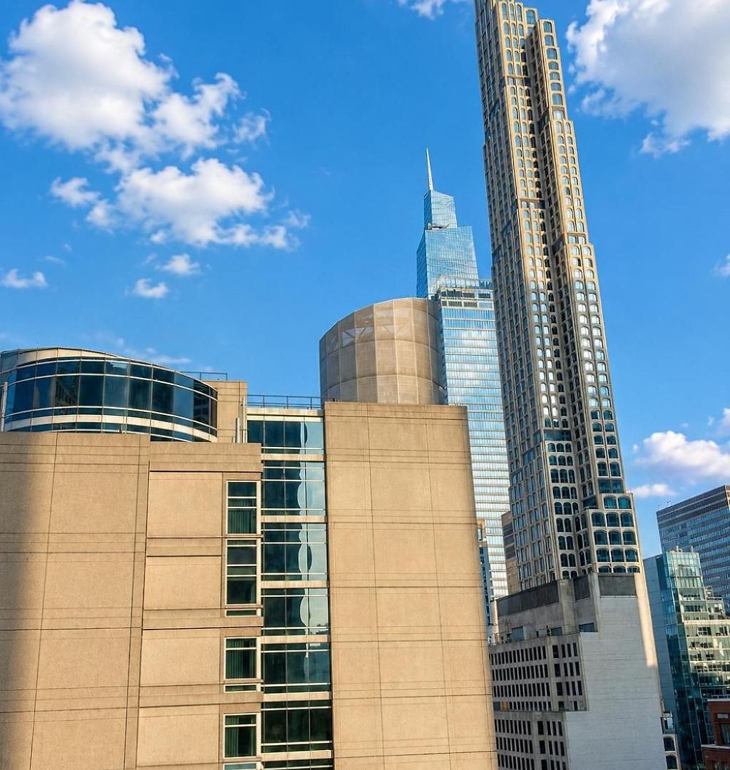 Luxury Midtown 2br, Views, 24-7 Doorman, W-d