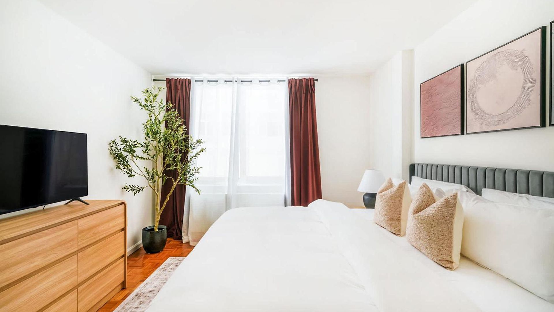 Apartment 43-4d Newly Furnished 2br Full Service 24h Doorman Laundry Gym *