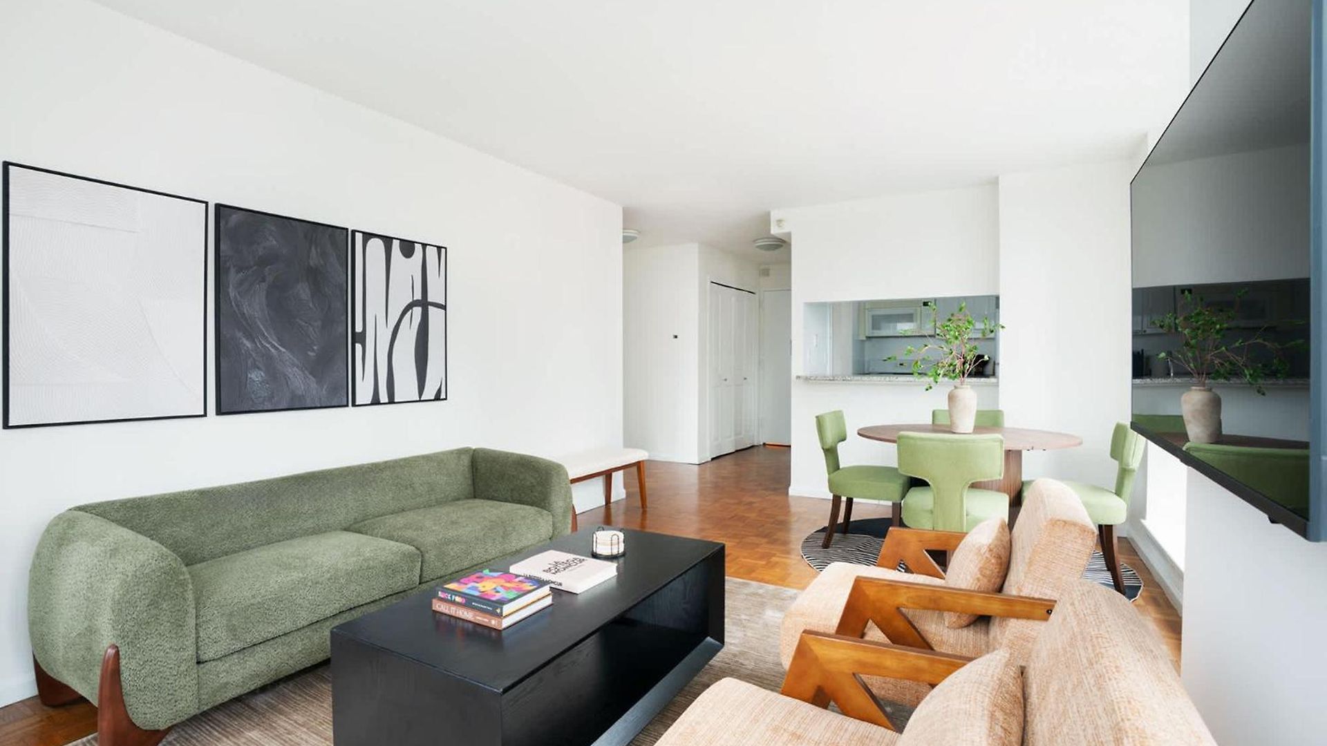 43-20a Newly Furnished 1br- Full Service Doorman Laundry Gym Business Center Apartment *