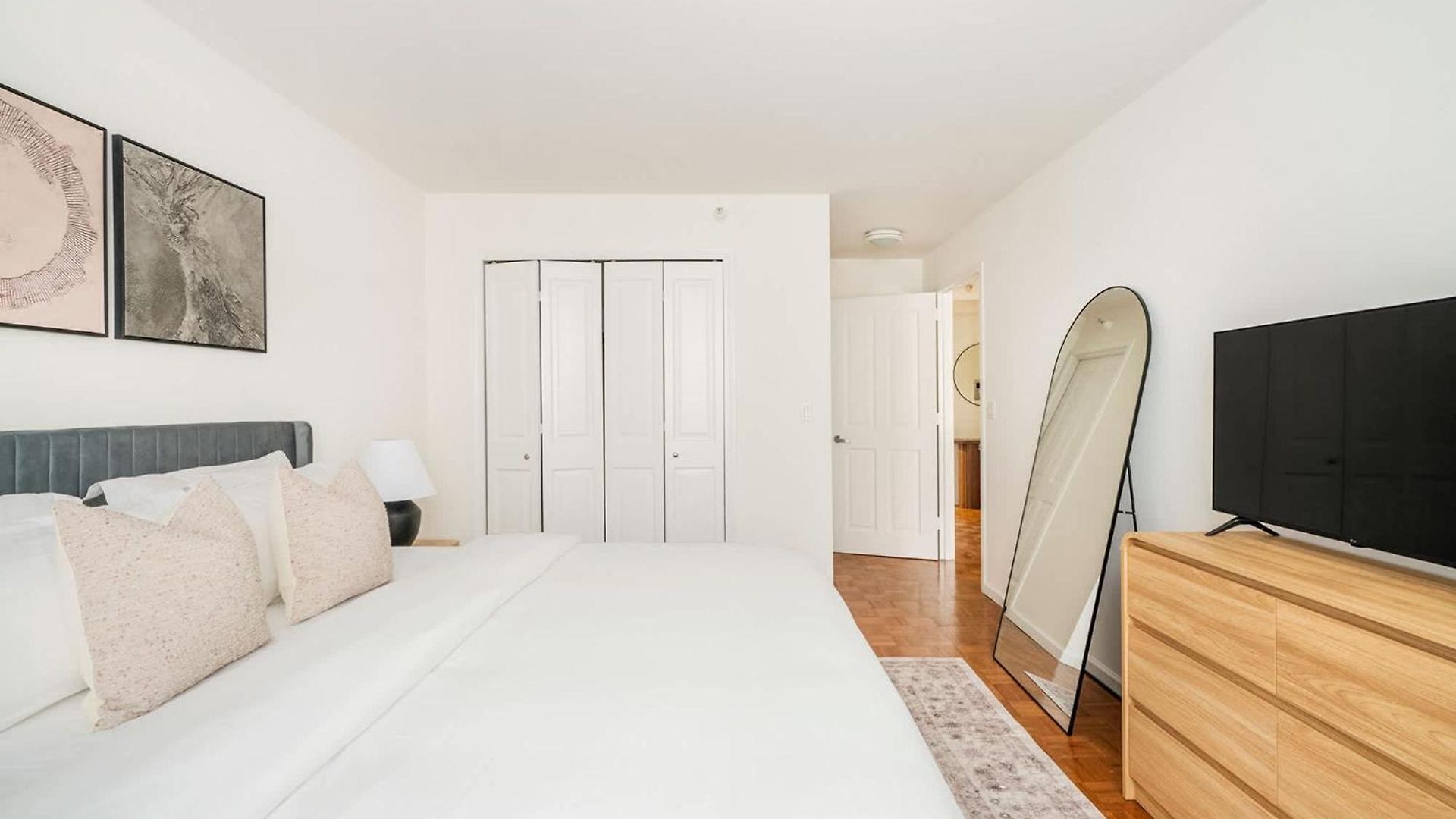 43-4d Newly Furnished 2br Full Service 24h Doorman Laundry Gym Apartment *