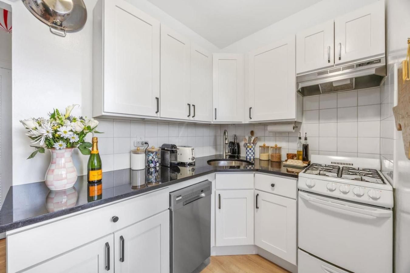 Cozy West Village Hudson River Views Apartment
