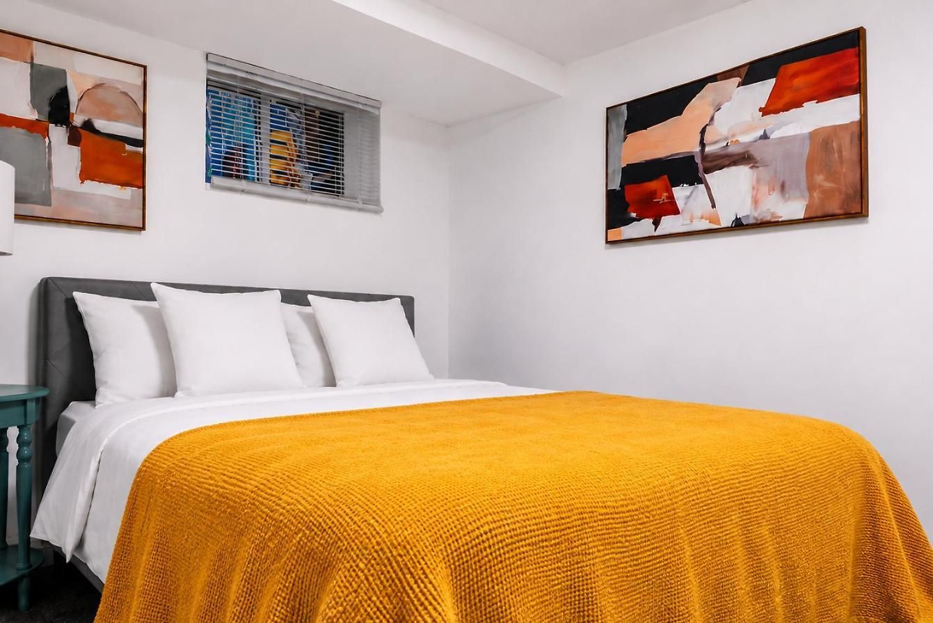 2 Bedroom Manhattan Beachfront * New York