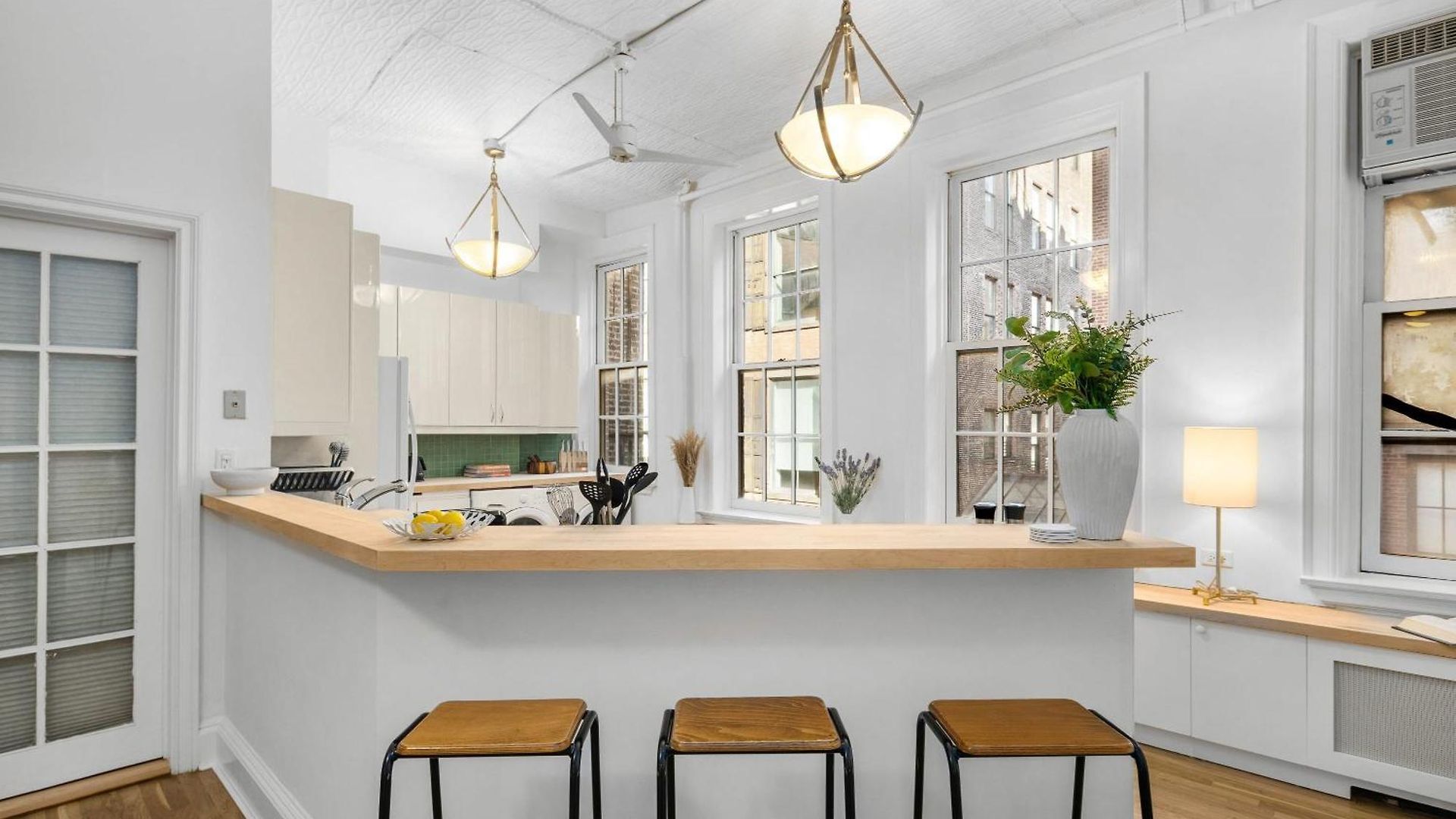 Apex Executive - Soho Ny *