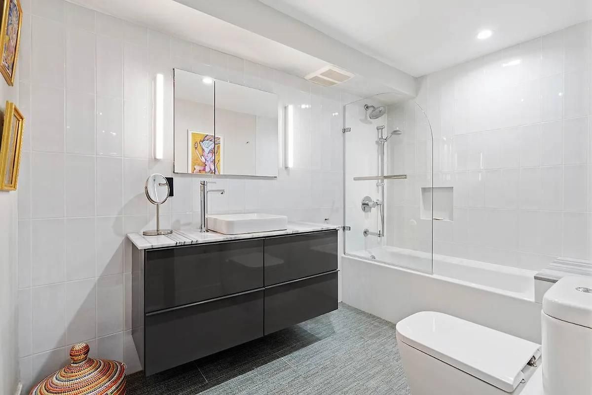 Lenox Garden Fully-furnished 1br In Harlem With Outdoor Space Apartment *
