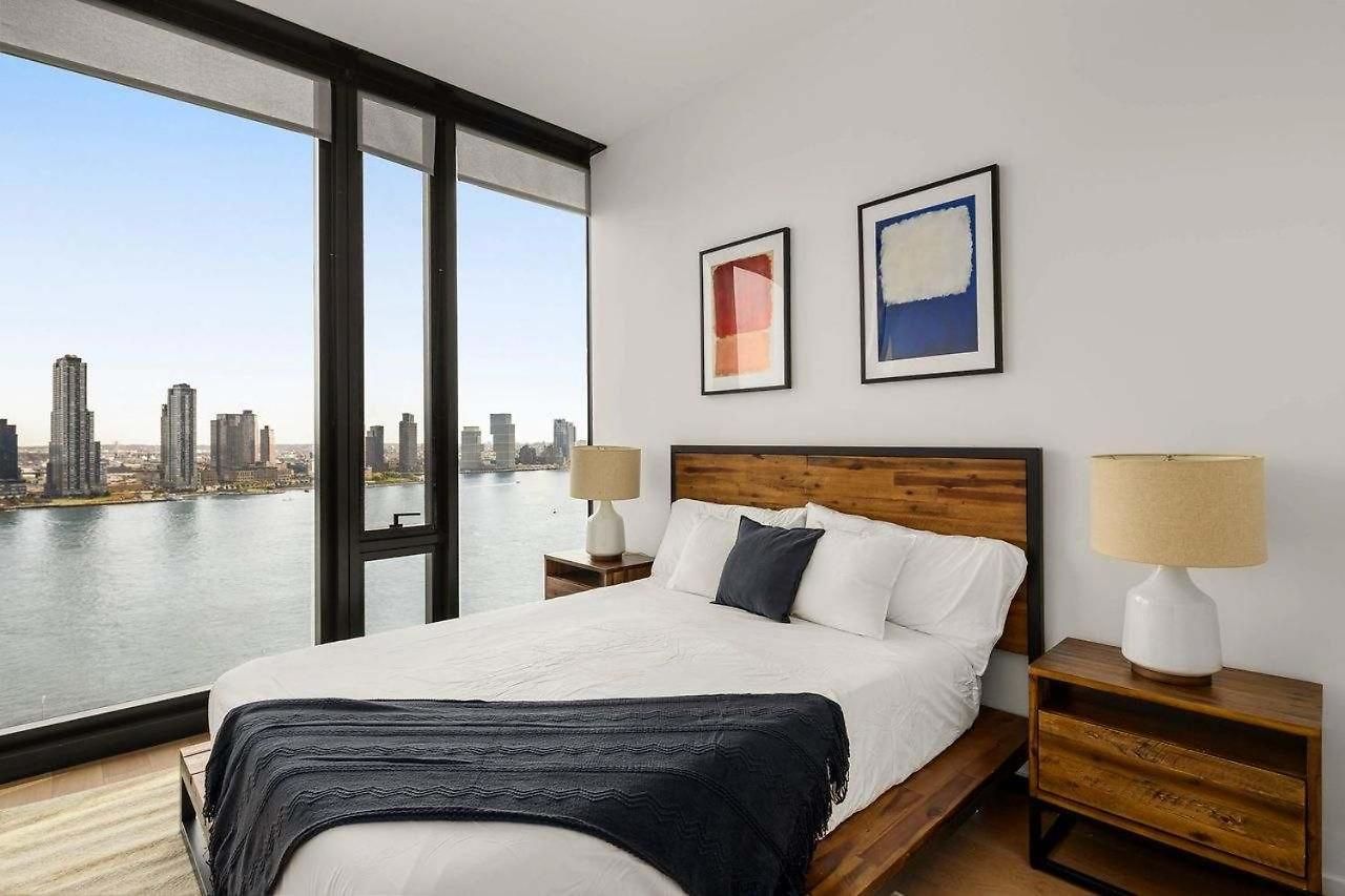 Embassy I 21st Floor 2br With Doorman Gym Pool New York