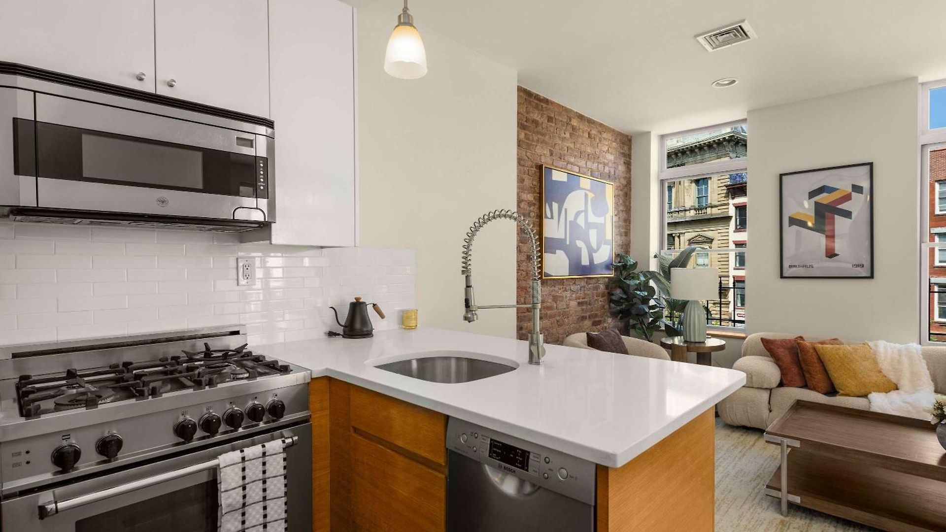 Apartment Broadway Terrace Sunlit 1br With Private Balcony New York