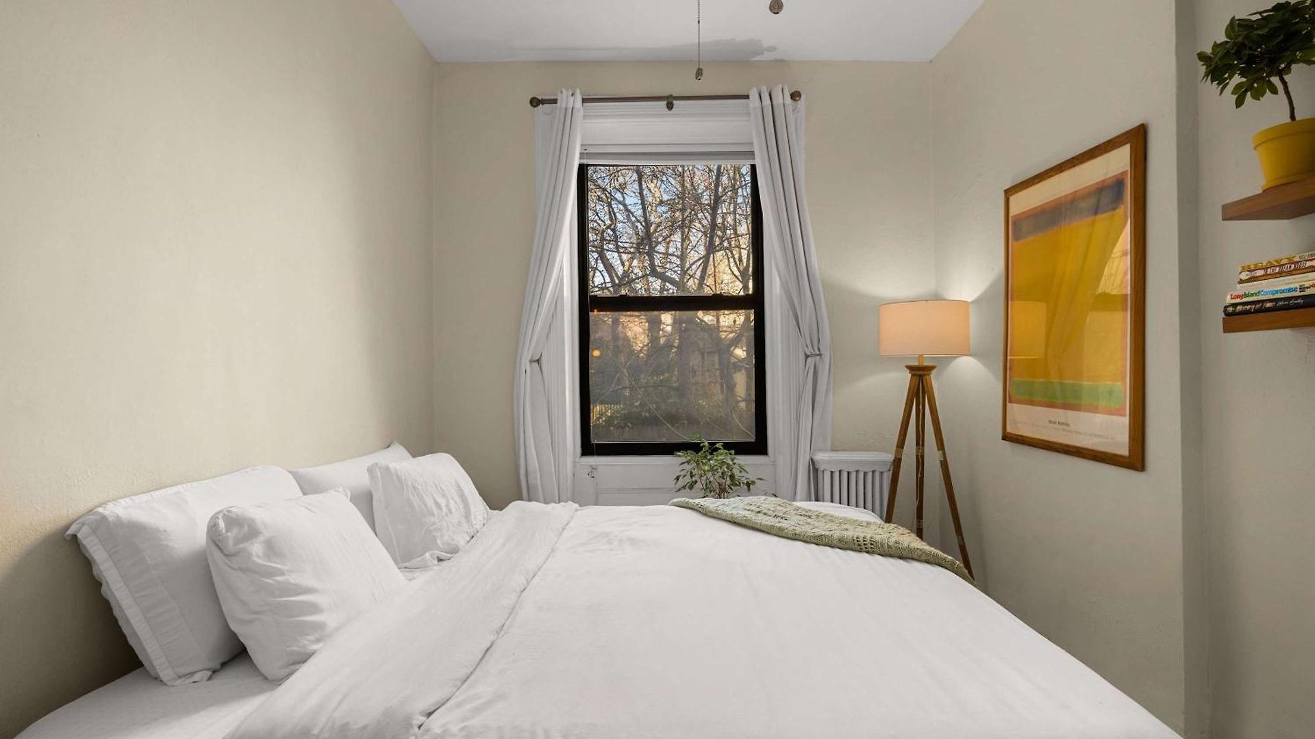 Clinton Duplex By Stayhaus 2br With Private Yard Apartment New York