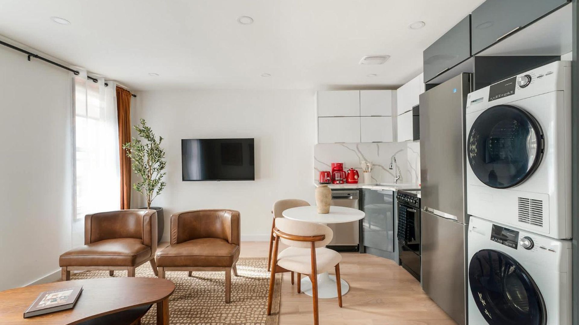 22-3b Sleek Modern 1br Gramercy Apartment *