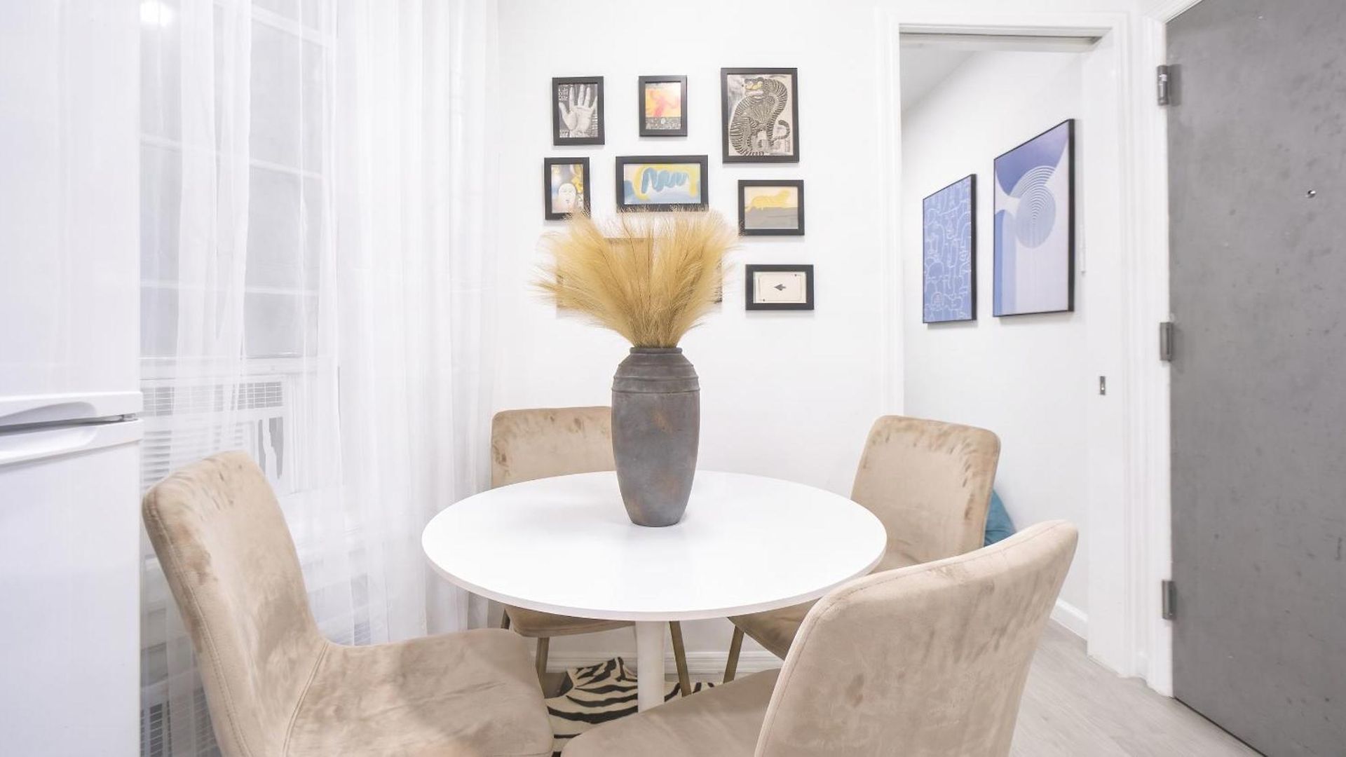 2 Bedroom Unit In Location * New York