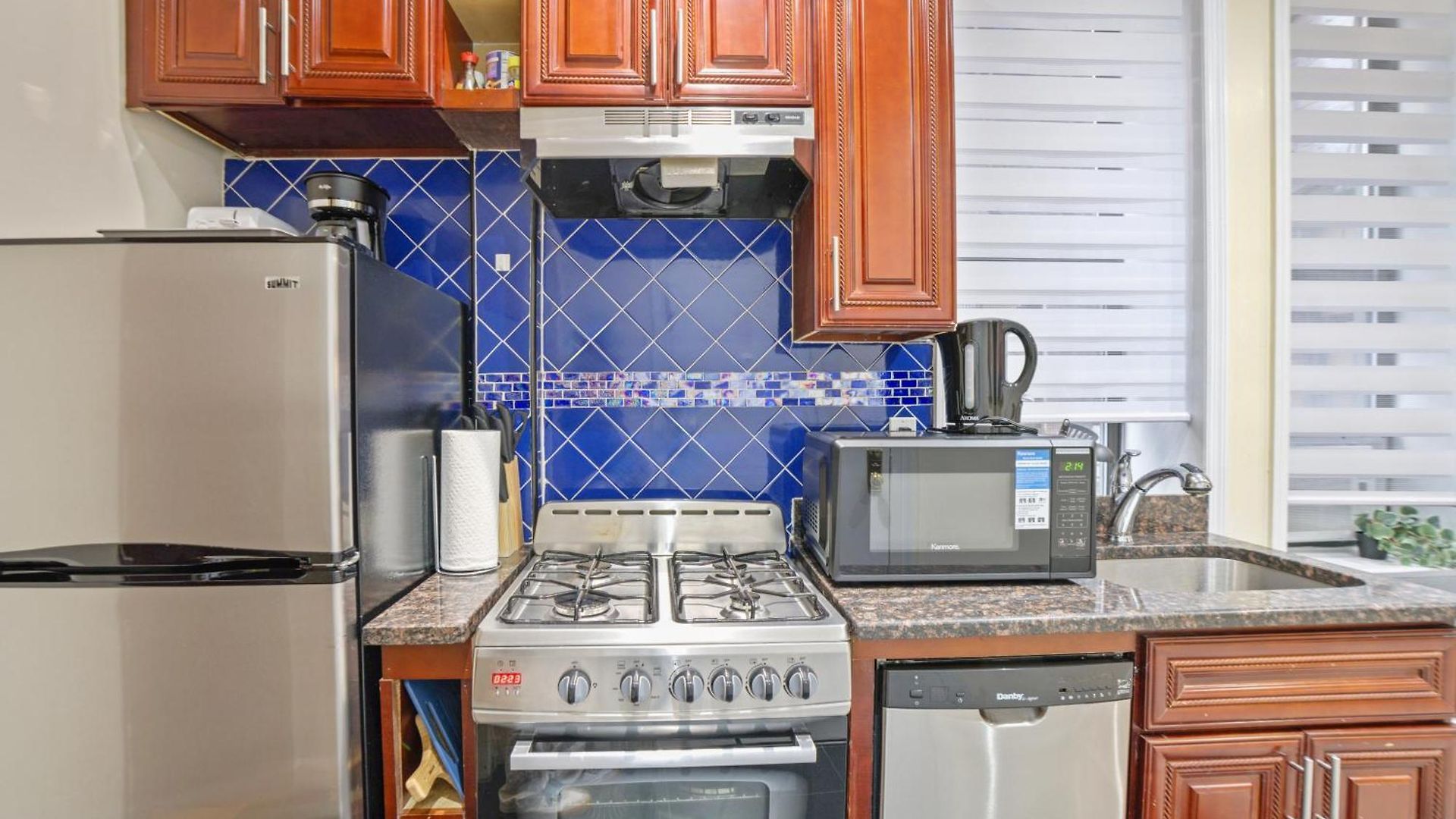 2 Bedroom Stylish Getaway