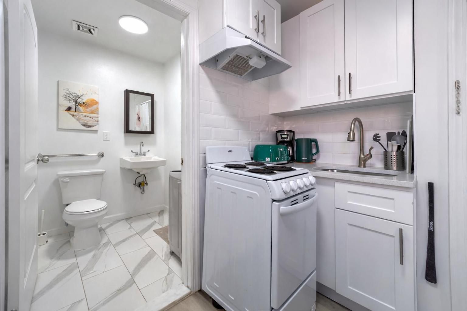 2 Bedroom Unit *
