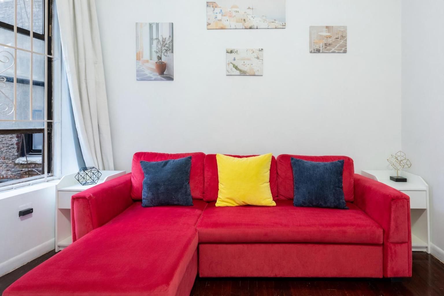 Apartment 2 Bedroom Stylish Unit
