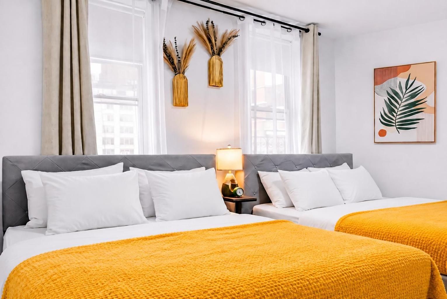 2 Bedroom Cozy Unit In Location New York