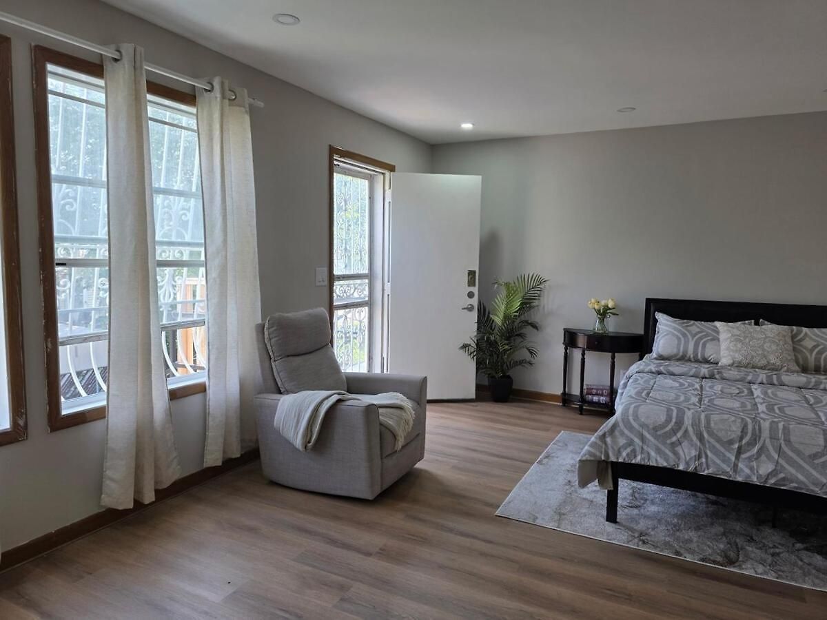 Private & Bath In Bronx *