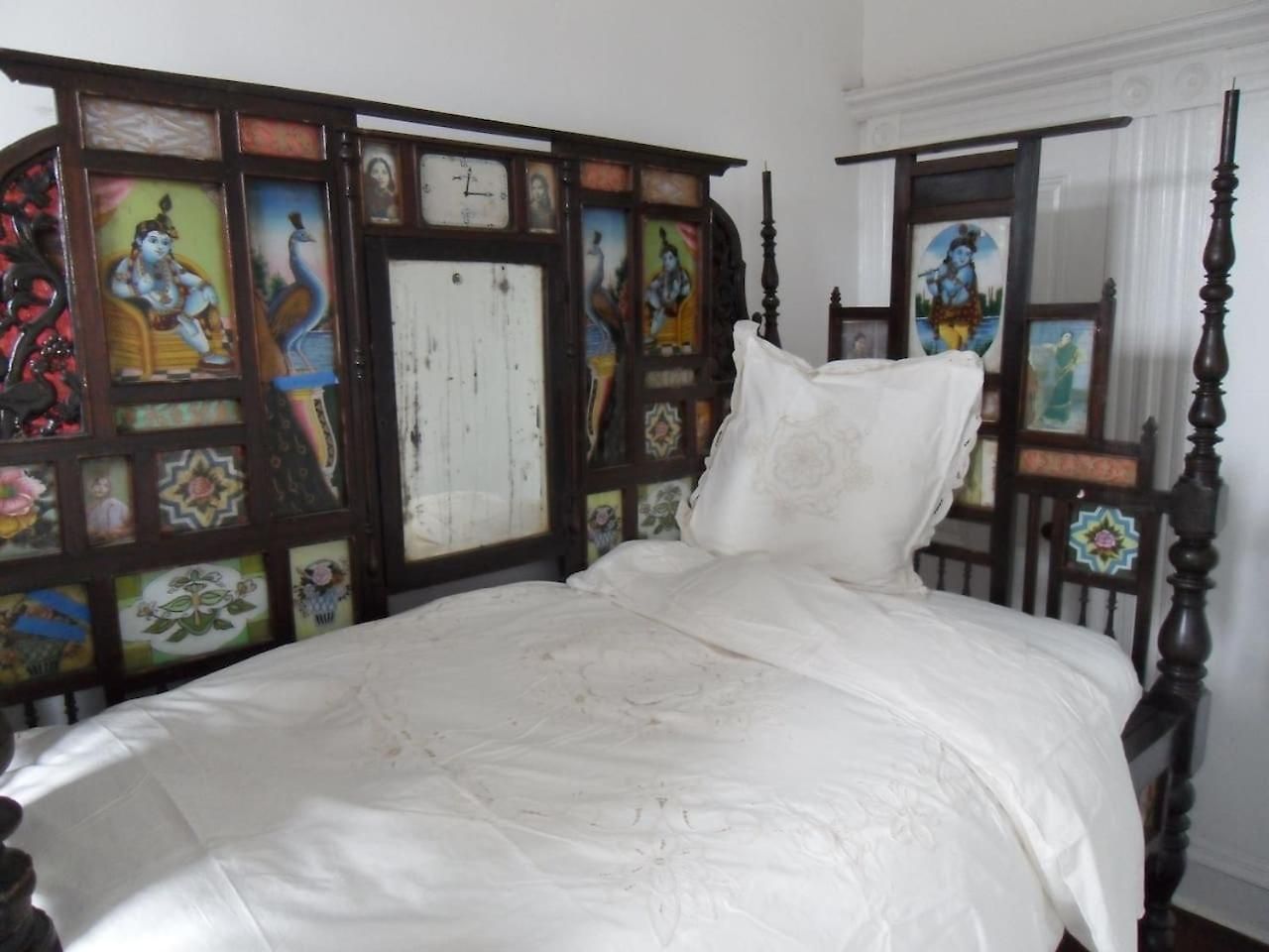 La Maison Des Sirenes 2, Bohemian, Eclectic New York