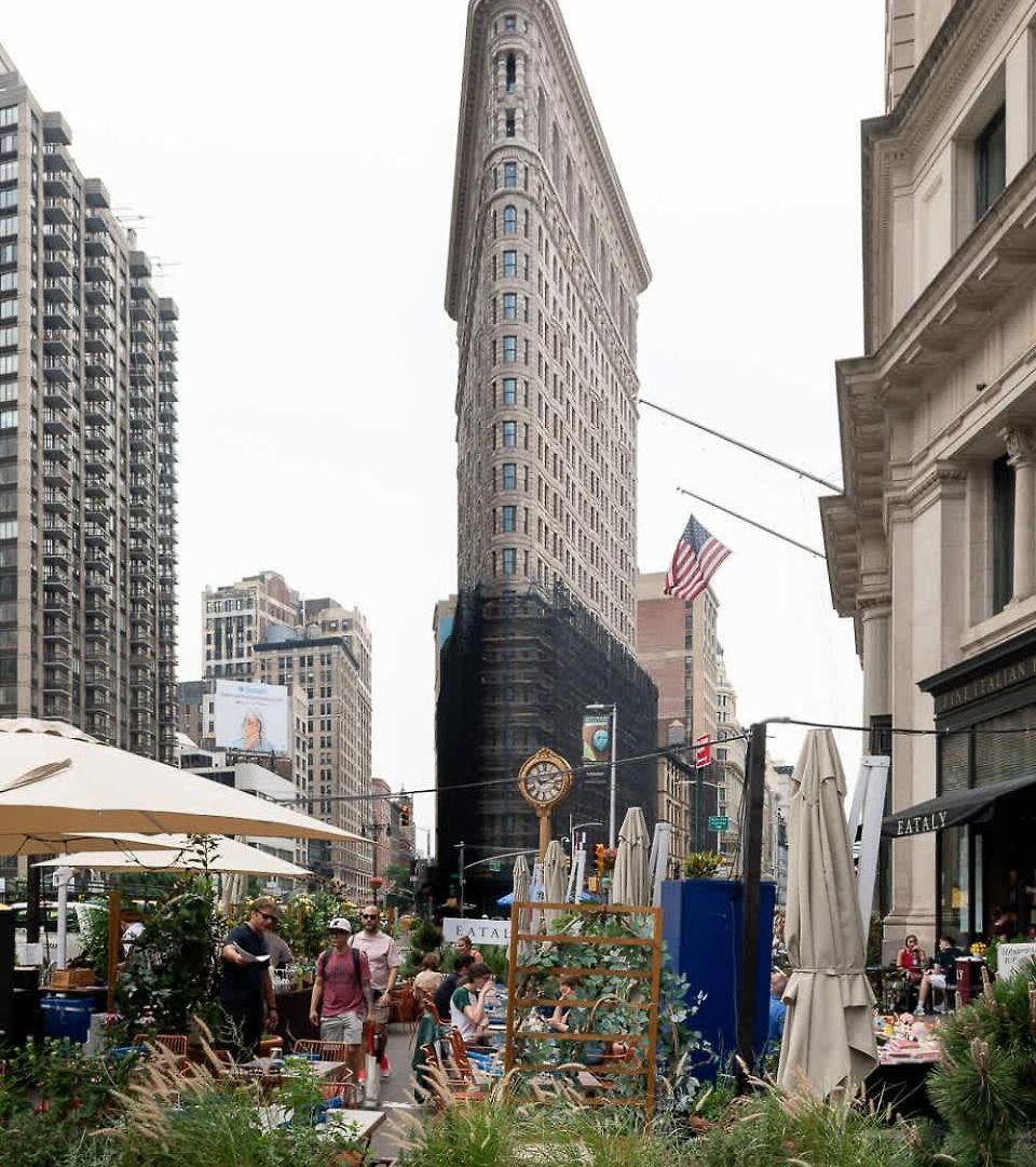 Two-bedroom By Madison Square Park Apartment New York