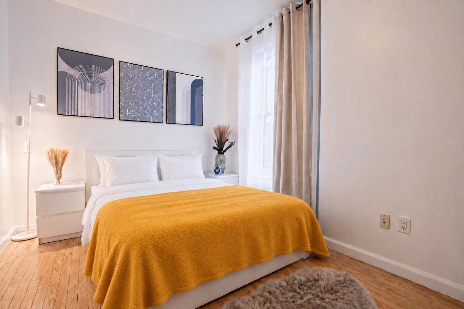 2 Bedroom Unit In Manhattan * New York
