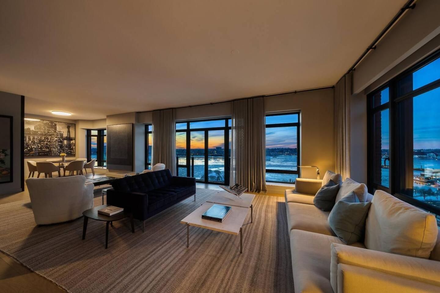 Apartment Cozy With Scenic View