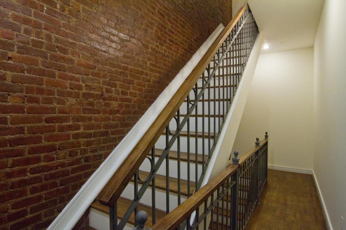 Beautiful 2-bedroom Townhouse Nyc *