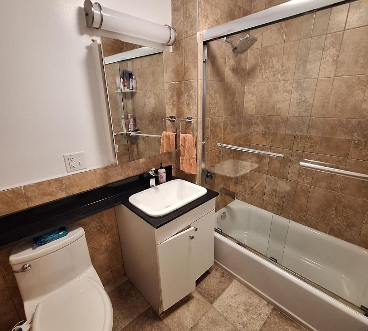 Apartment Bright In Lic With Views, Fully Equipped! New York