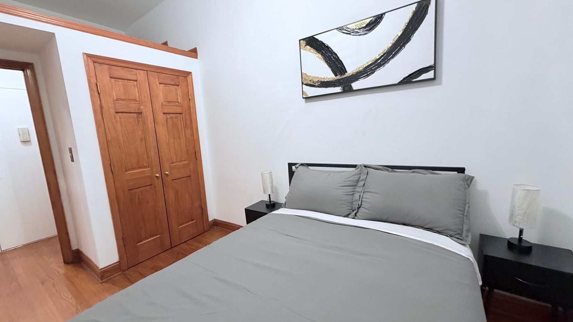 Upper West Side Apartment *