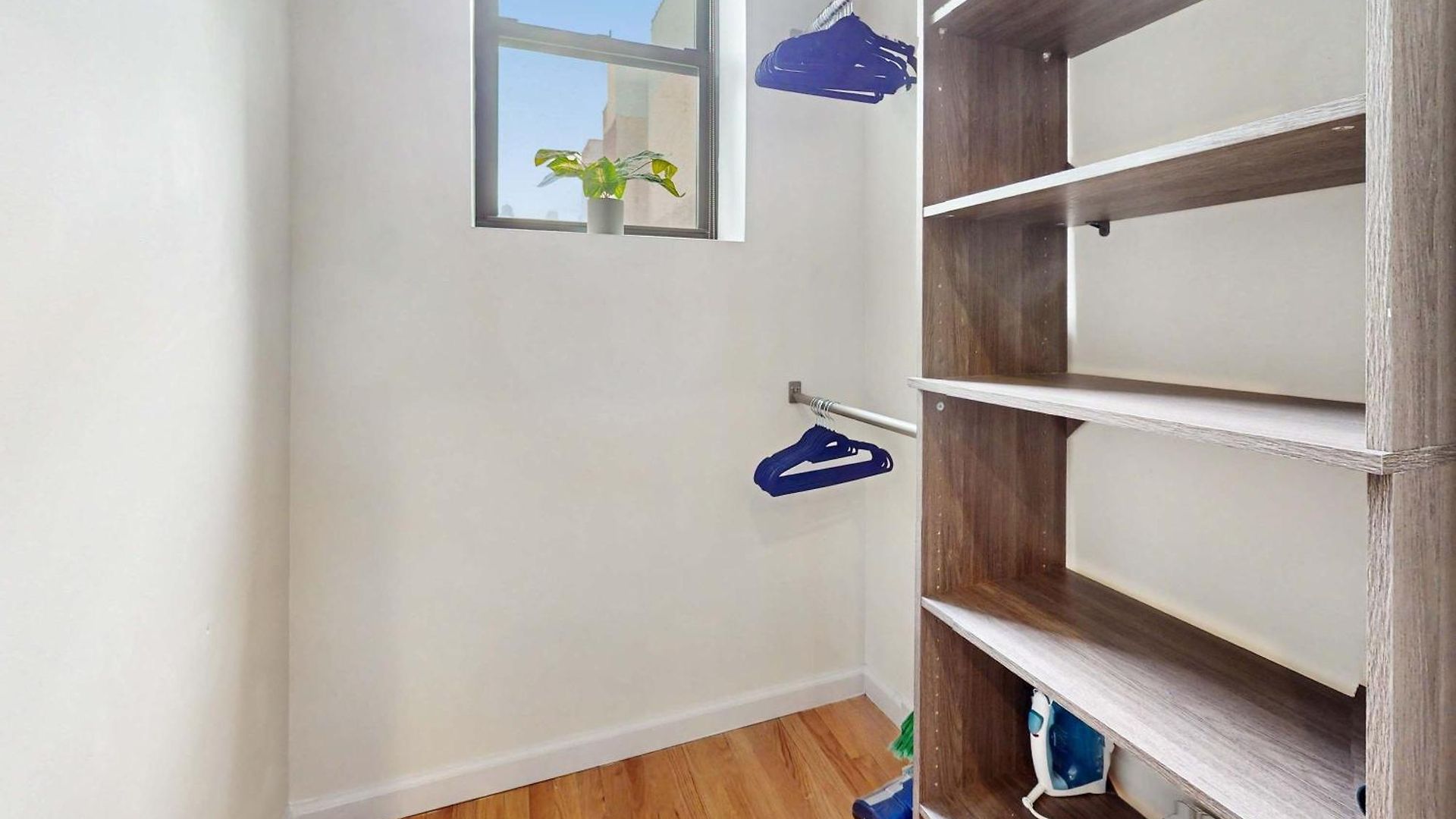 Urban Spark Iii Vibe 8840 Apartment New York