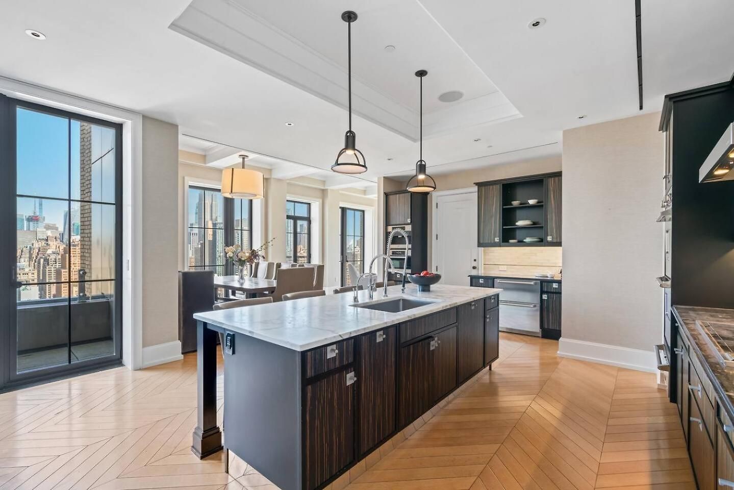 Penthouse Modern Spacious Bedrooms New York