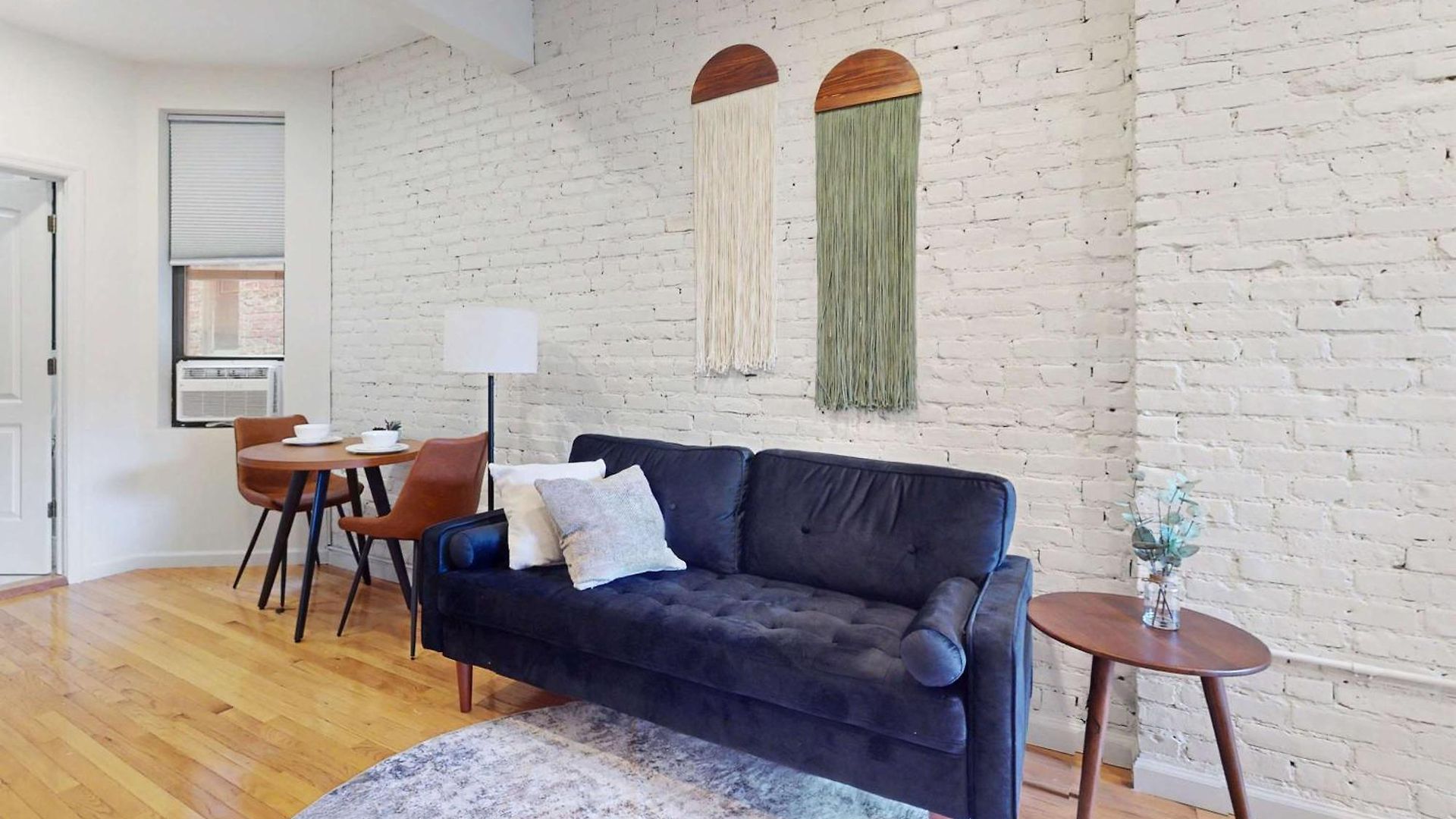 Urban Spark Iii Vibe 8840 Apartment