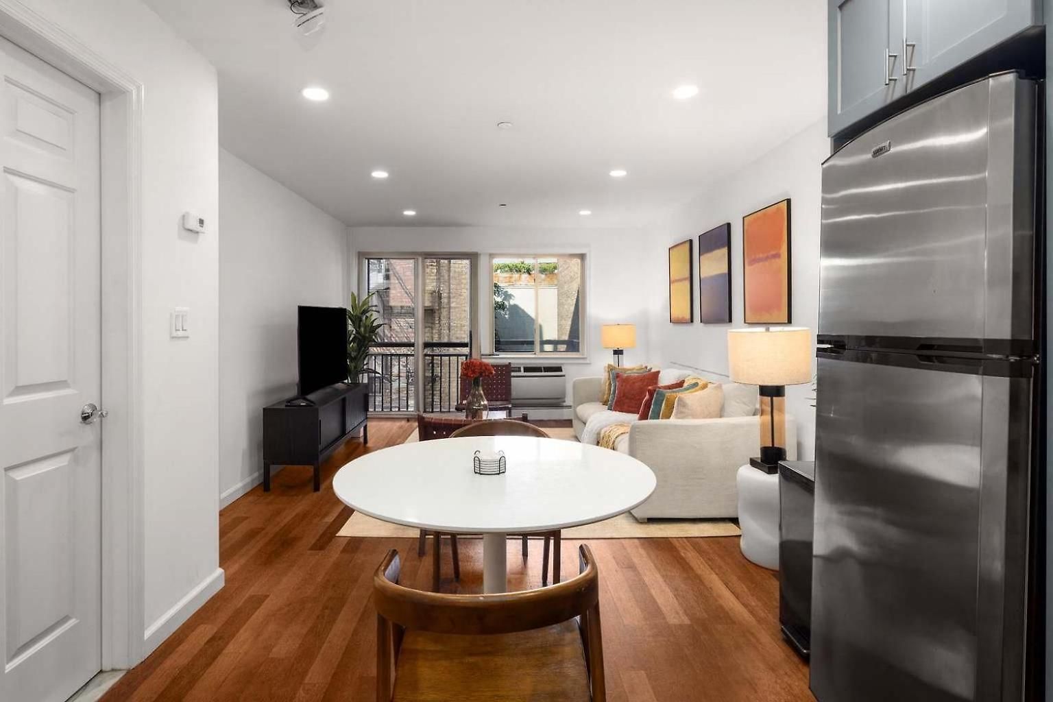 Apartment Cooper Terrace 1br Light-filled Loft With Balcony In Elevator Building New York