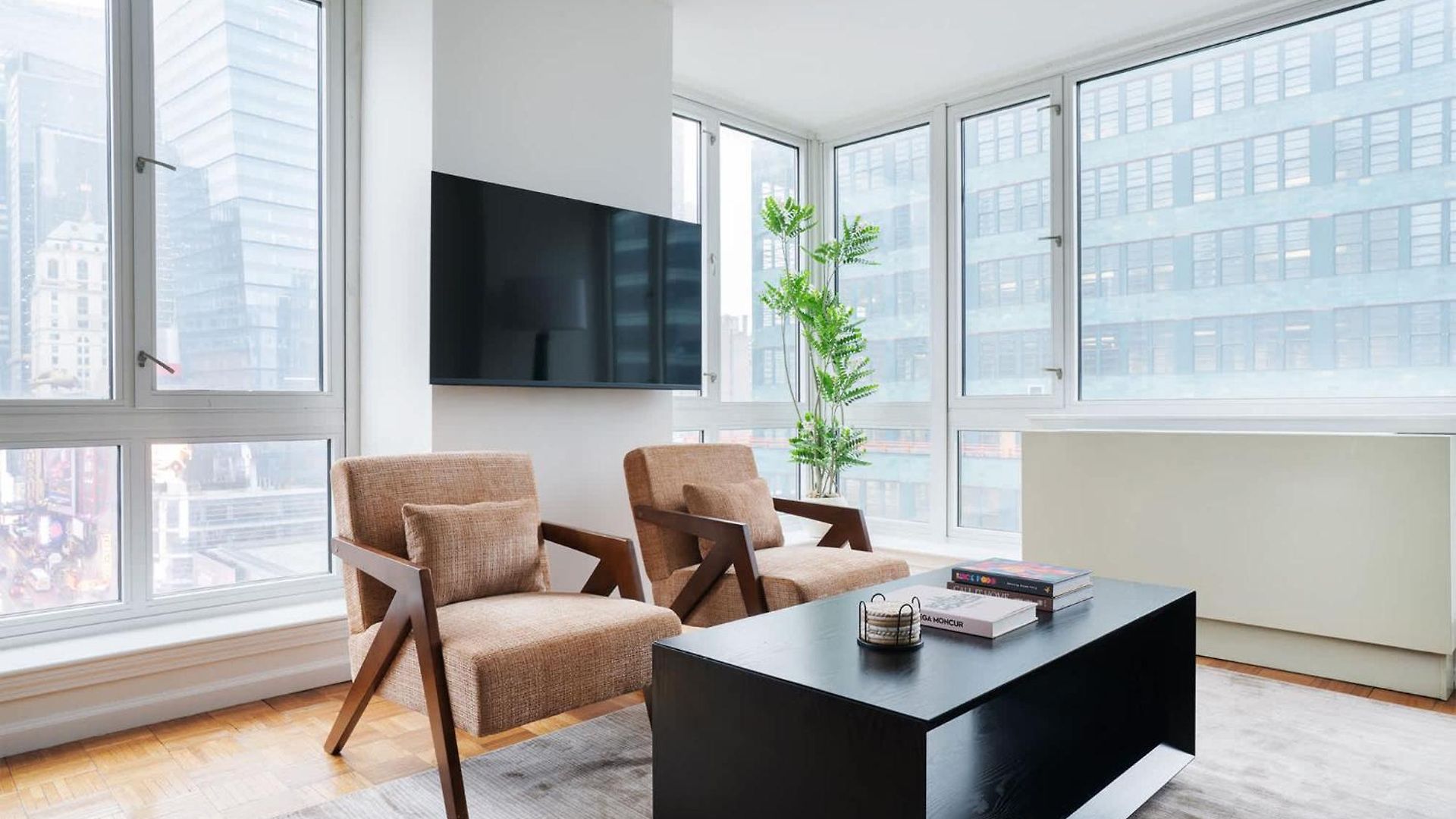 43-20a Newly Furnished 1br- Full Service Doorman Laundry Gym Business Center New York