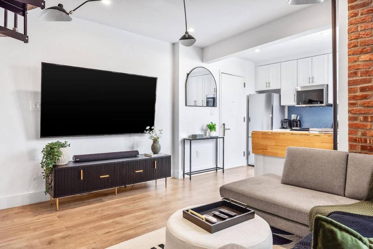Apartment Bright Bedford Lofts With Laundry *