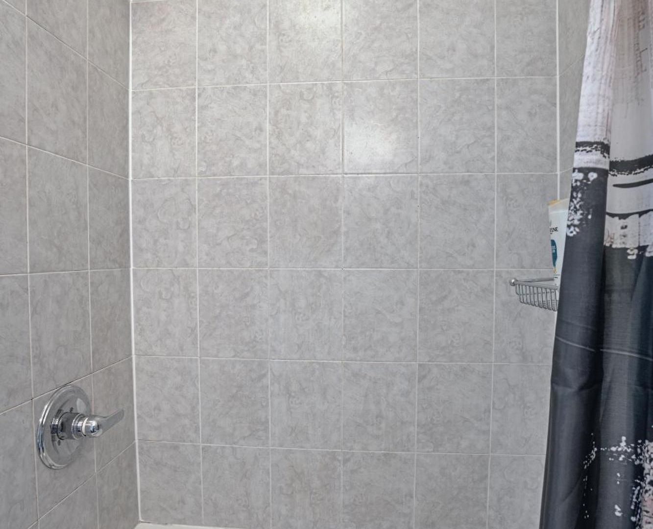 Apartment 2 Bedroom Unit In Manhattan