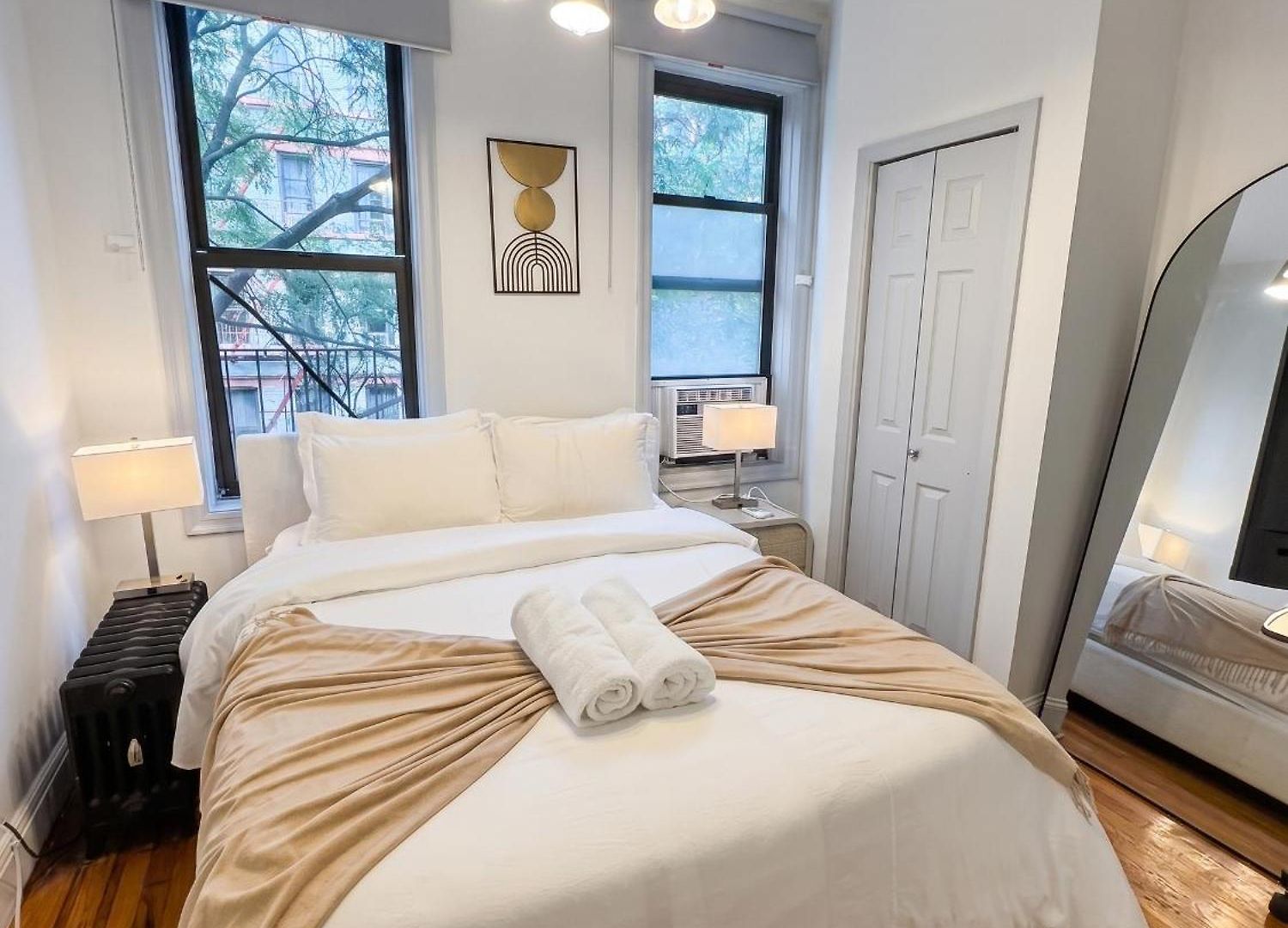 Modern Upper East Side Next To Park Apartment *