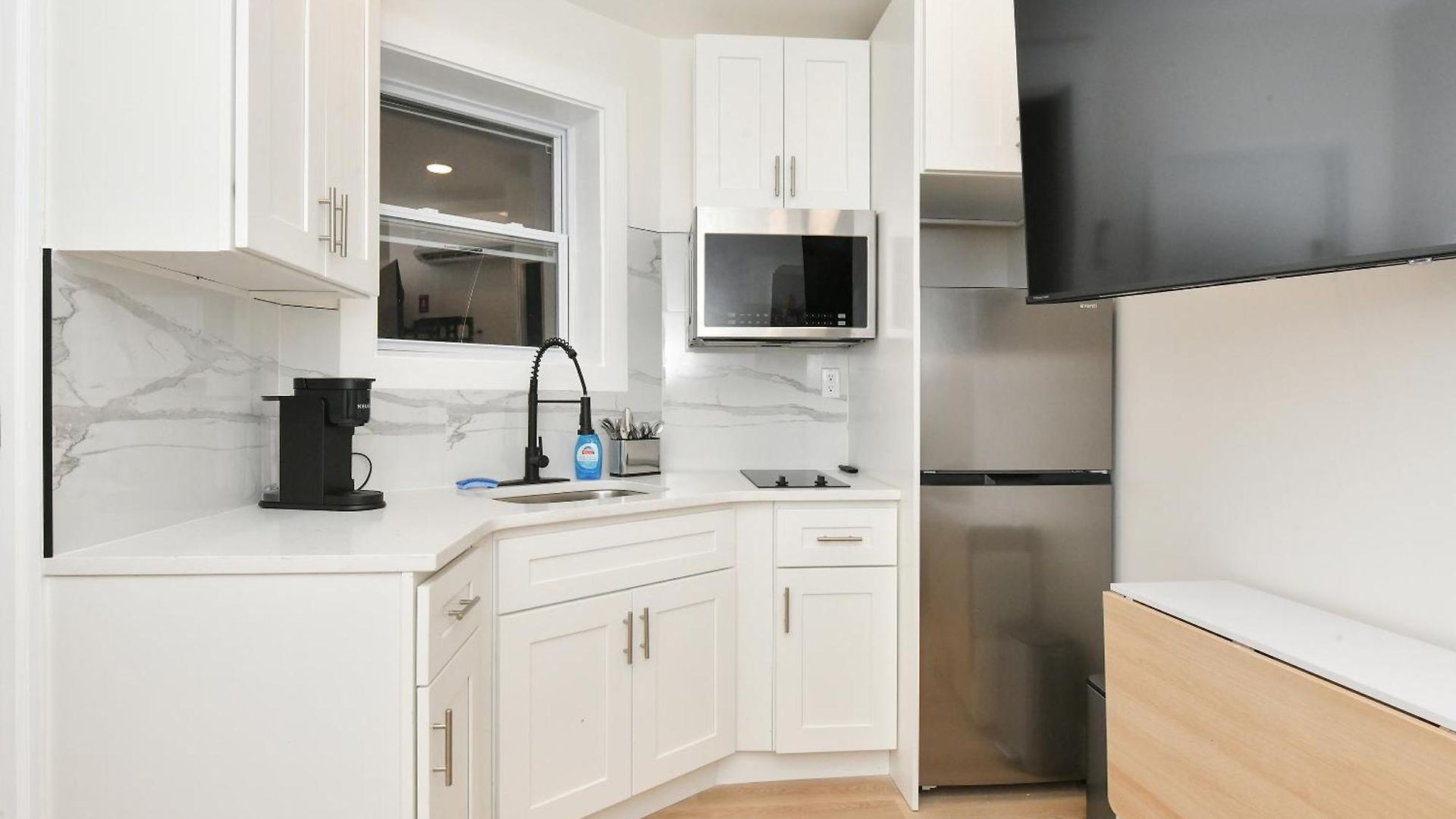Authentic Nyc 2br Near Park Apartment