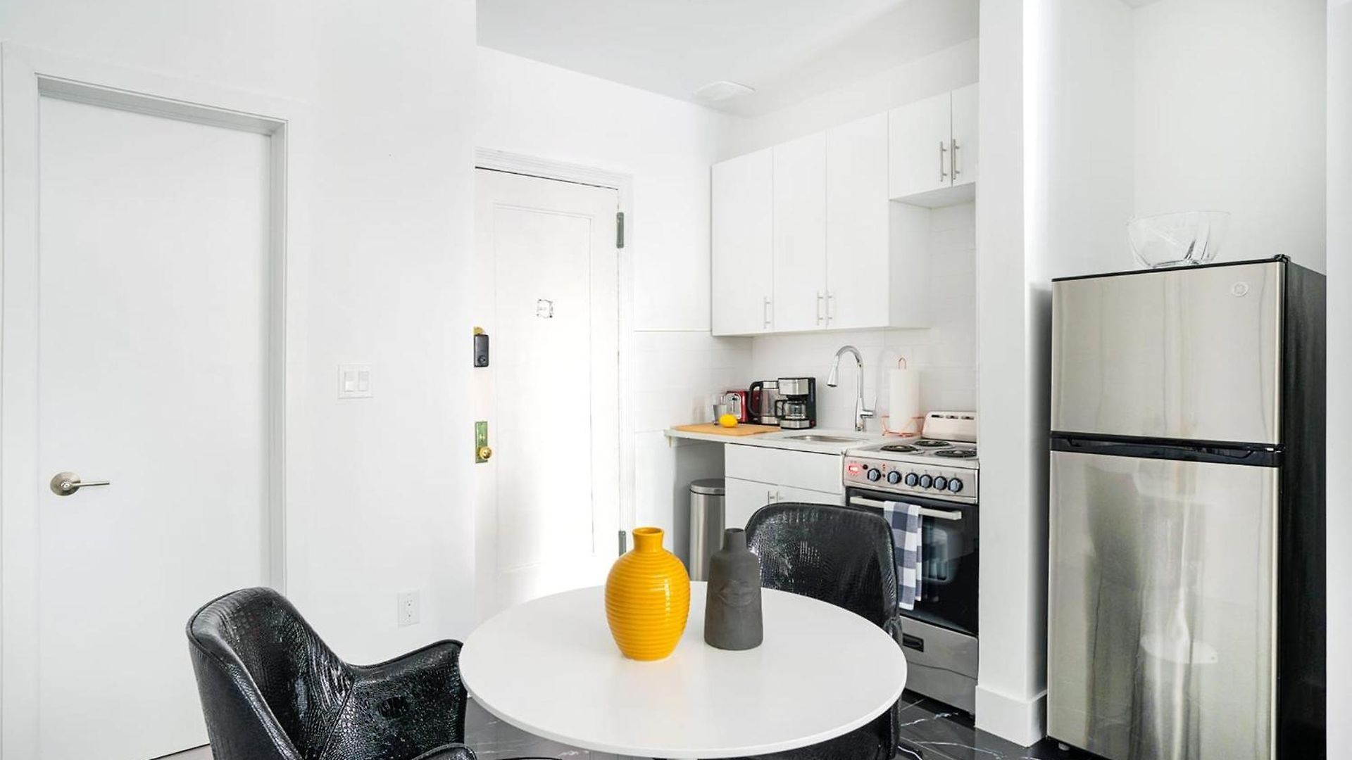 444 Midtown Apartment