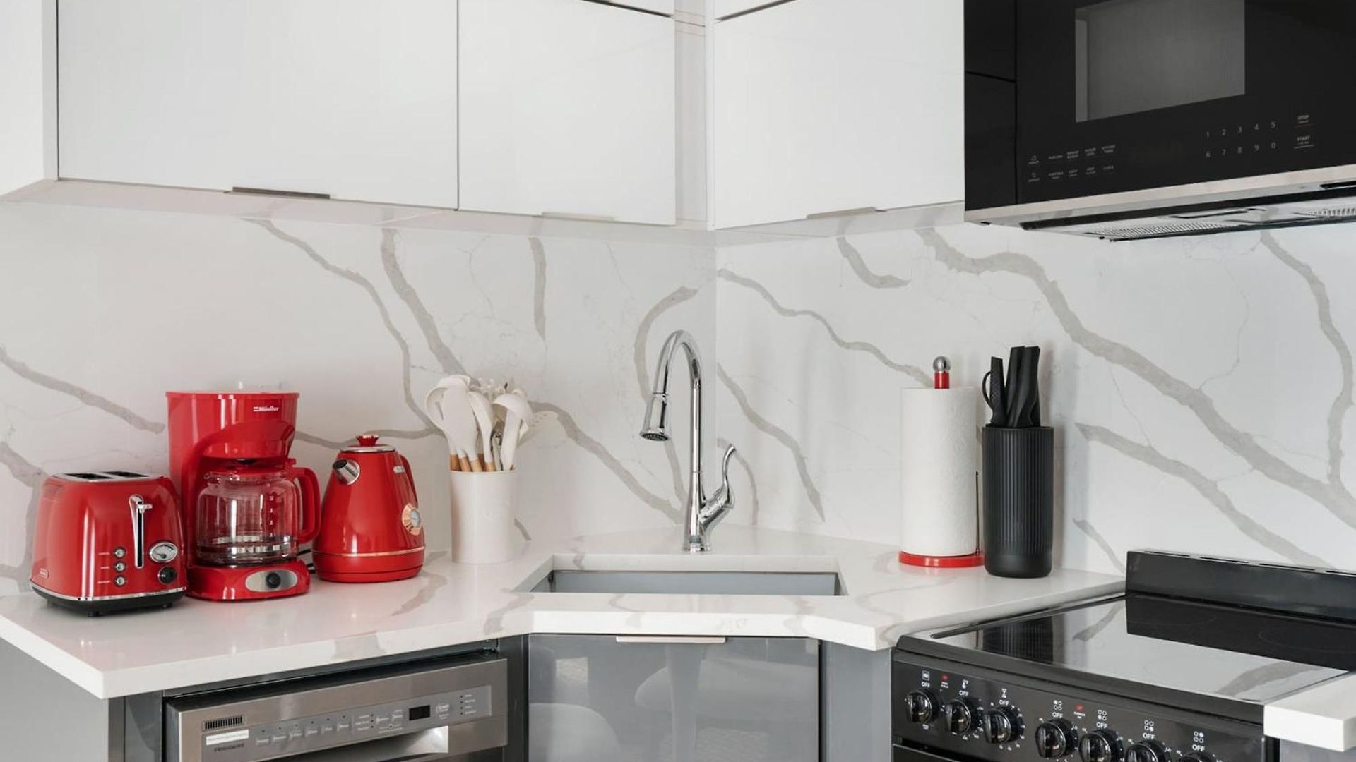 22-3b Sleek Modern 1br Gramercy New York