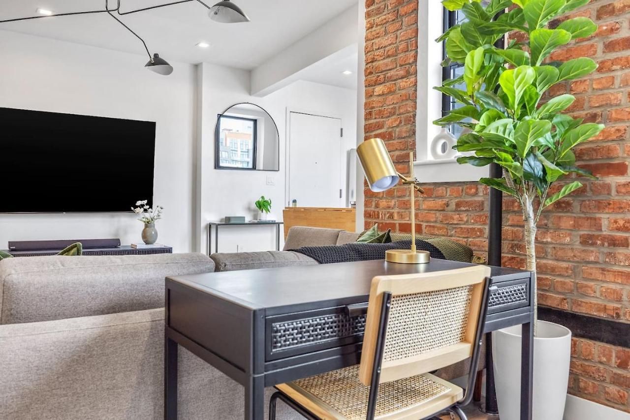 Apartment Bright Bedford Lofts With Laundry