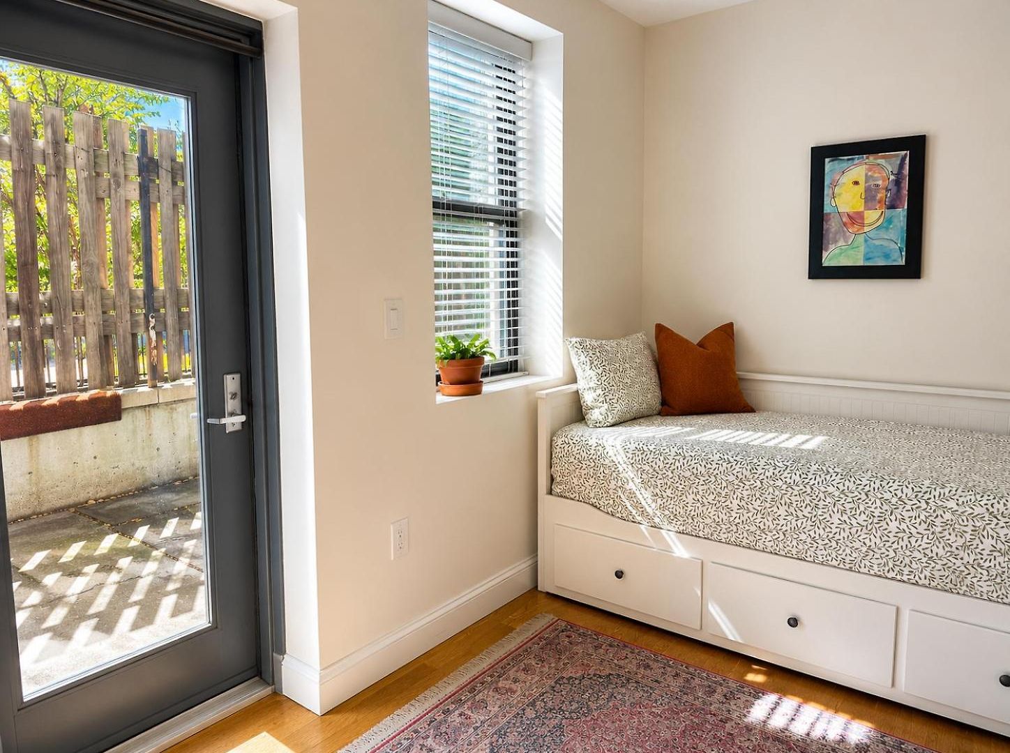 Stylish Harlem Duplex With Private Patio Near Park New York