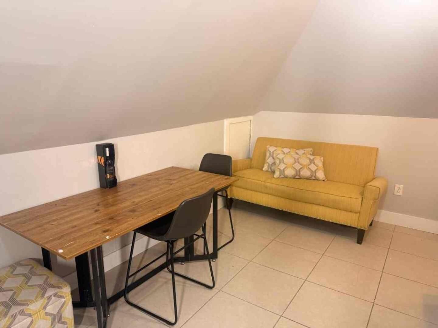 Apartment Cozy In Kew Gardens 20 Minutes To Midtown Manhattan New York