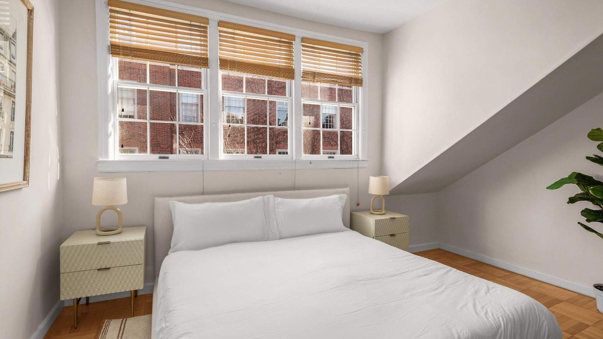 Macdougal Classic 1br Brick Loft In Greenwich Village