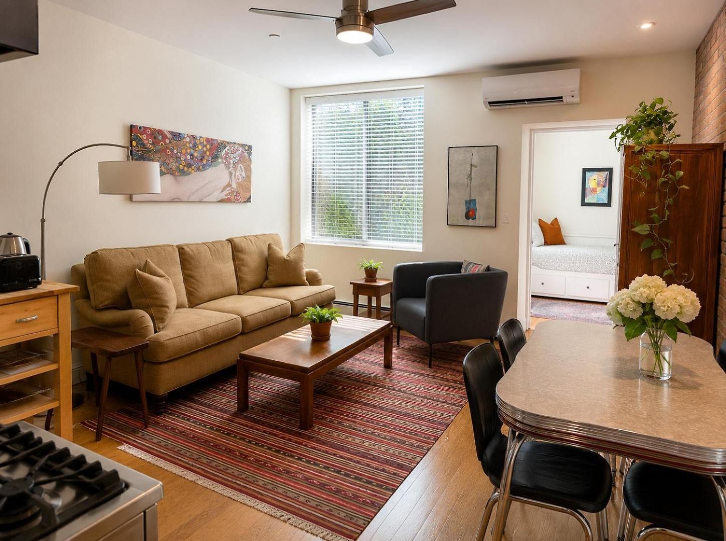 Stylish Harlem Duplex With Private Patio Near Park * New York