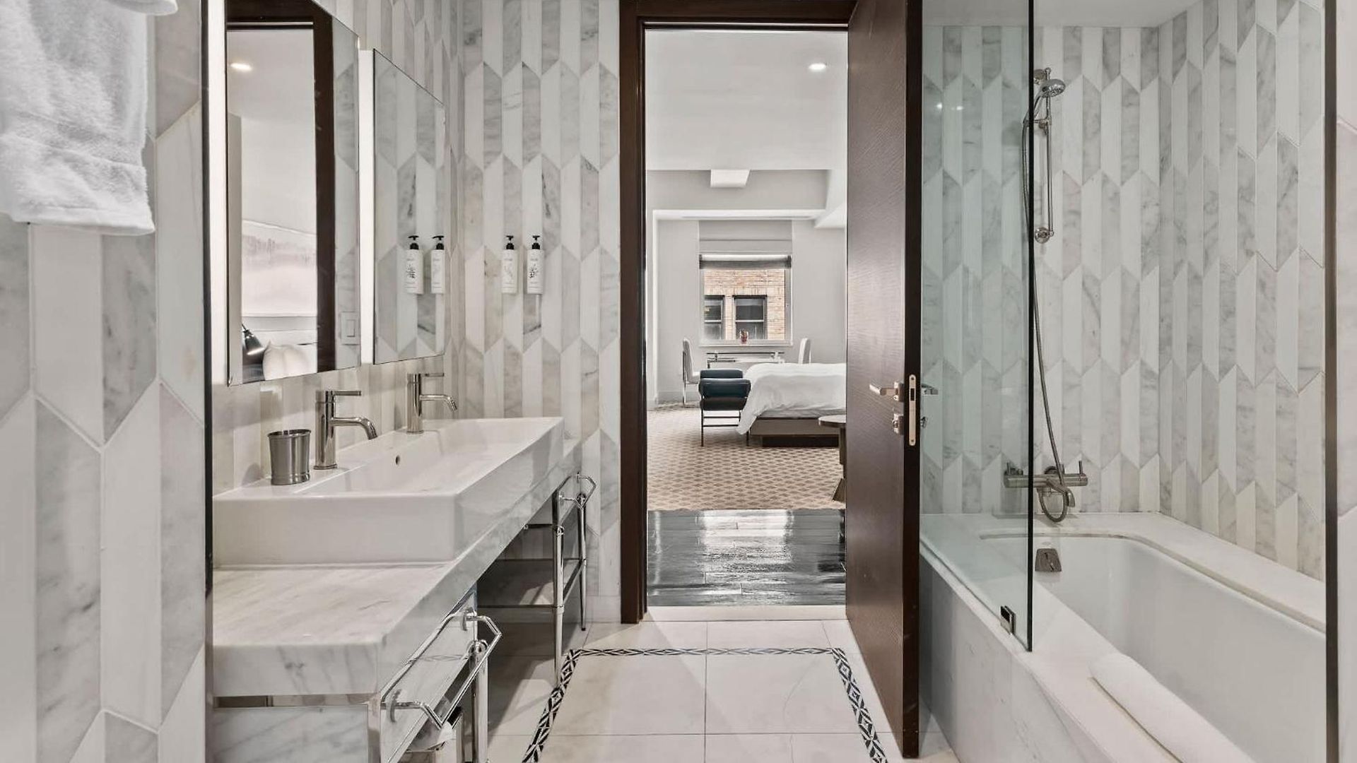 Rove Travel - Marmara Place 1103 - Loft * New York