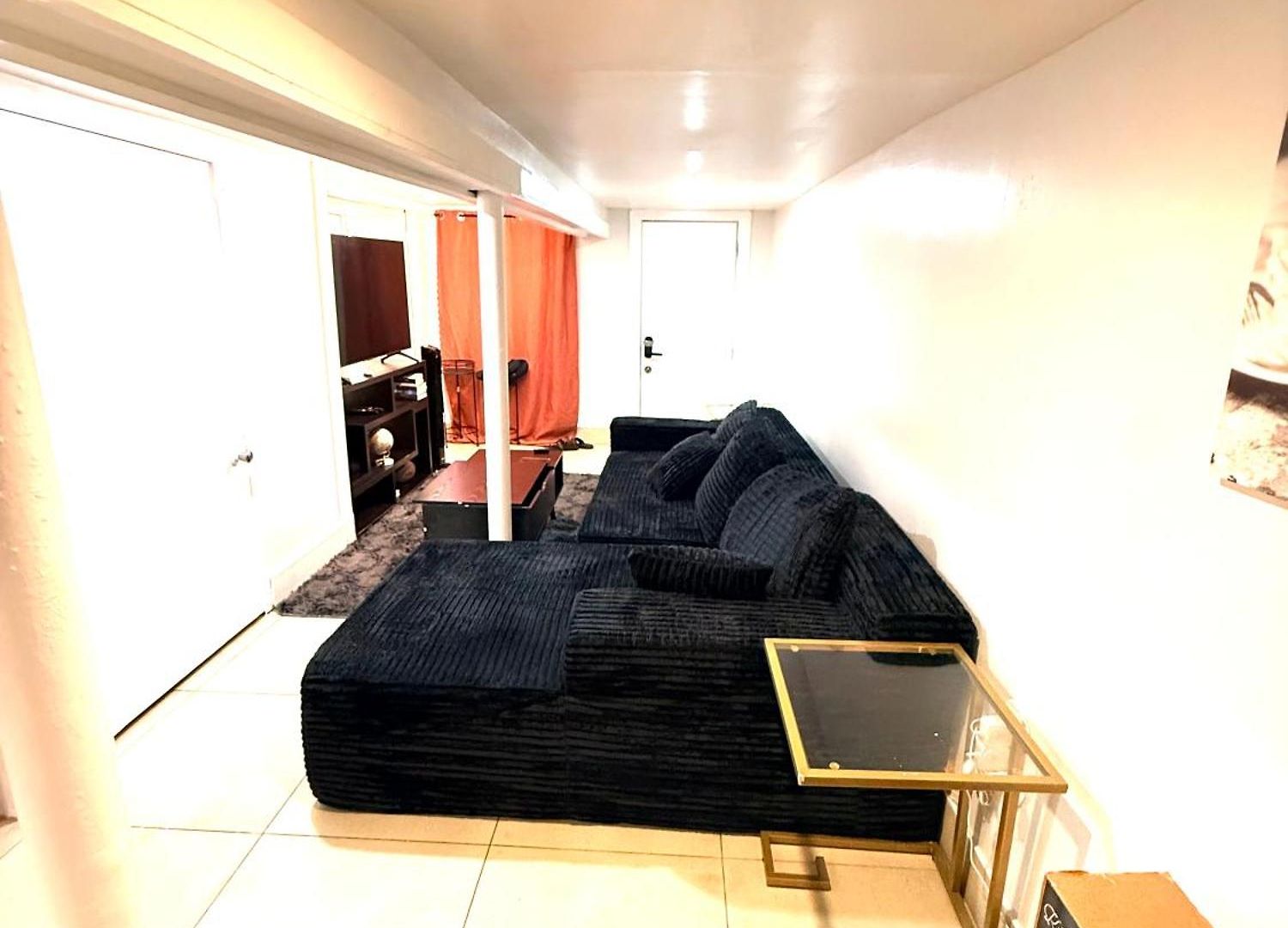 Apartment Starbase