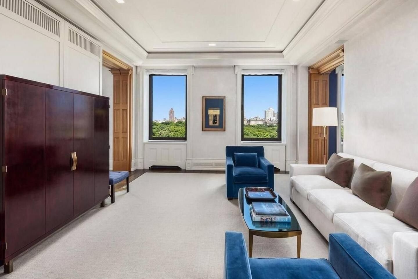 Ultra-luxury Fifth Avenue *